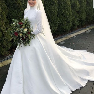 نمونه‌کار عکاسی عروس در آتلیه مذهبی نورا - تصویر ۱